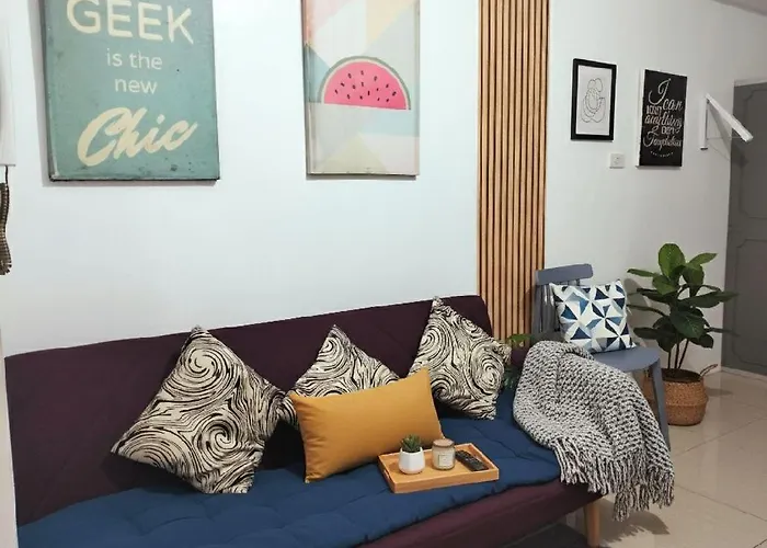 Mall Of - Aseana Pasay Cheap Apartment *